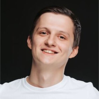 Bogdan L.